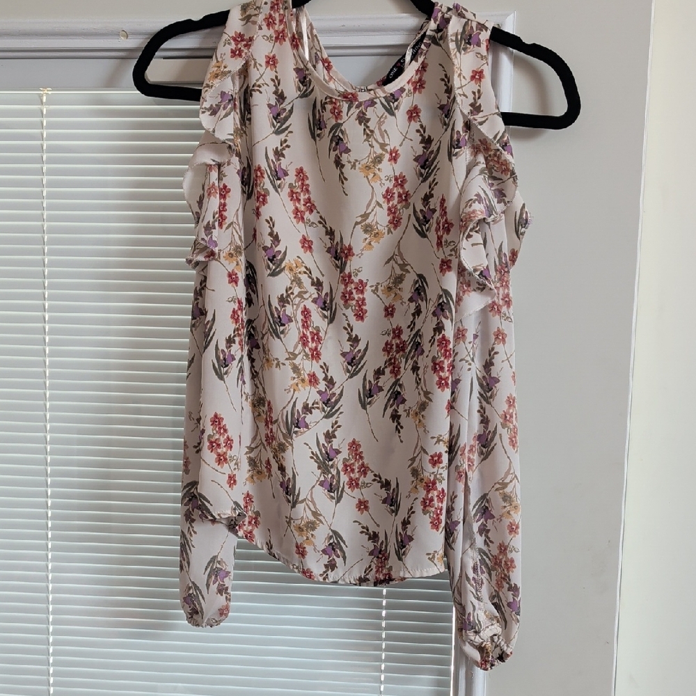 One Clothing Floral Ruffle Blouse - Cream and Red